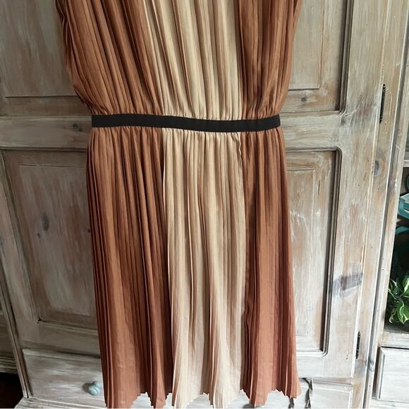 BCBGMazAzria Dress Women’s 6 NEW - Picture 7 of 11